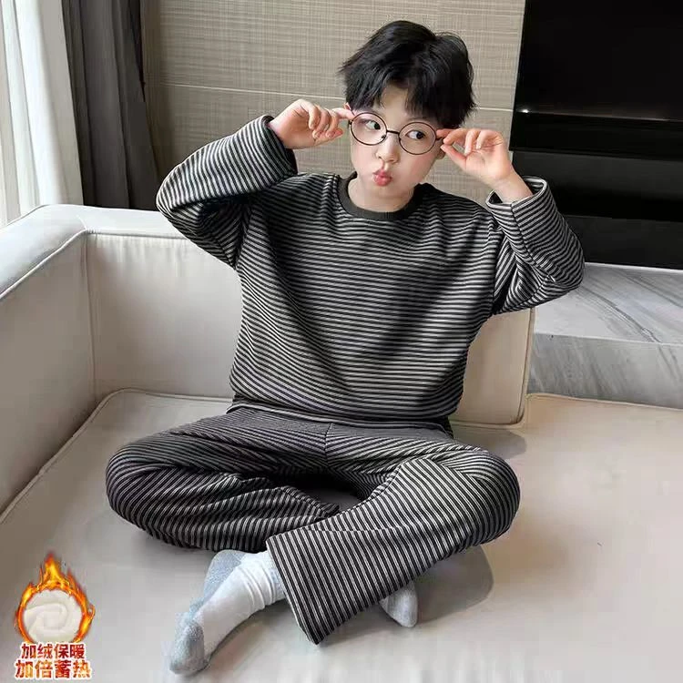 174       儿童加绒加厚双面绒保暖套装冬季
