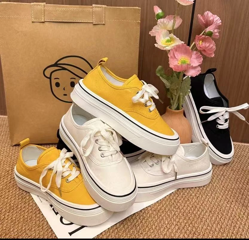 圆头厚底系带帆布鞋女2025春款低帮百搭休闲风板鞋舒适透气小白鞋