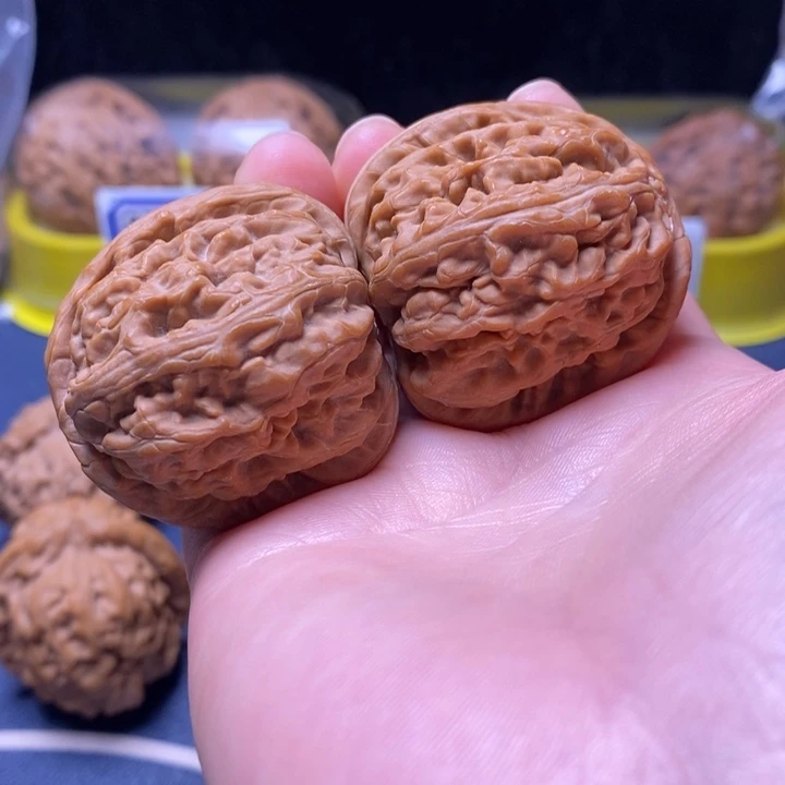 把件文玩核桃红锦鲤