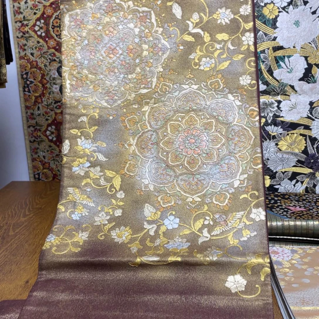 织绣盘金绣重工的