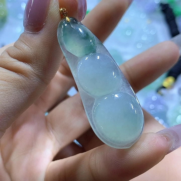 翡翠18K金镶嵌颈饰天然翡翠A货吊坠