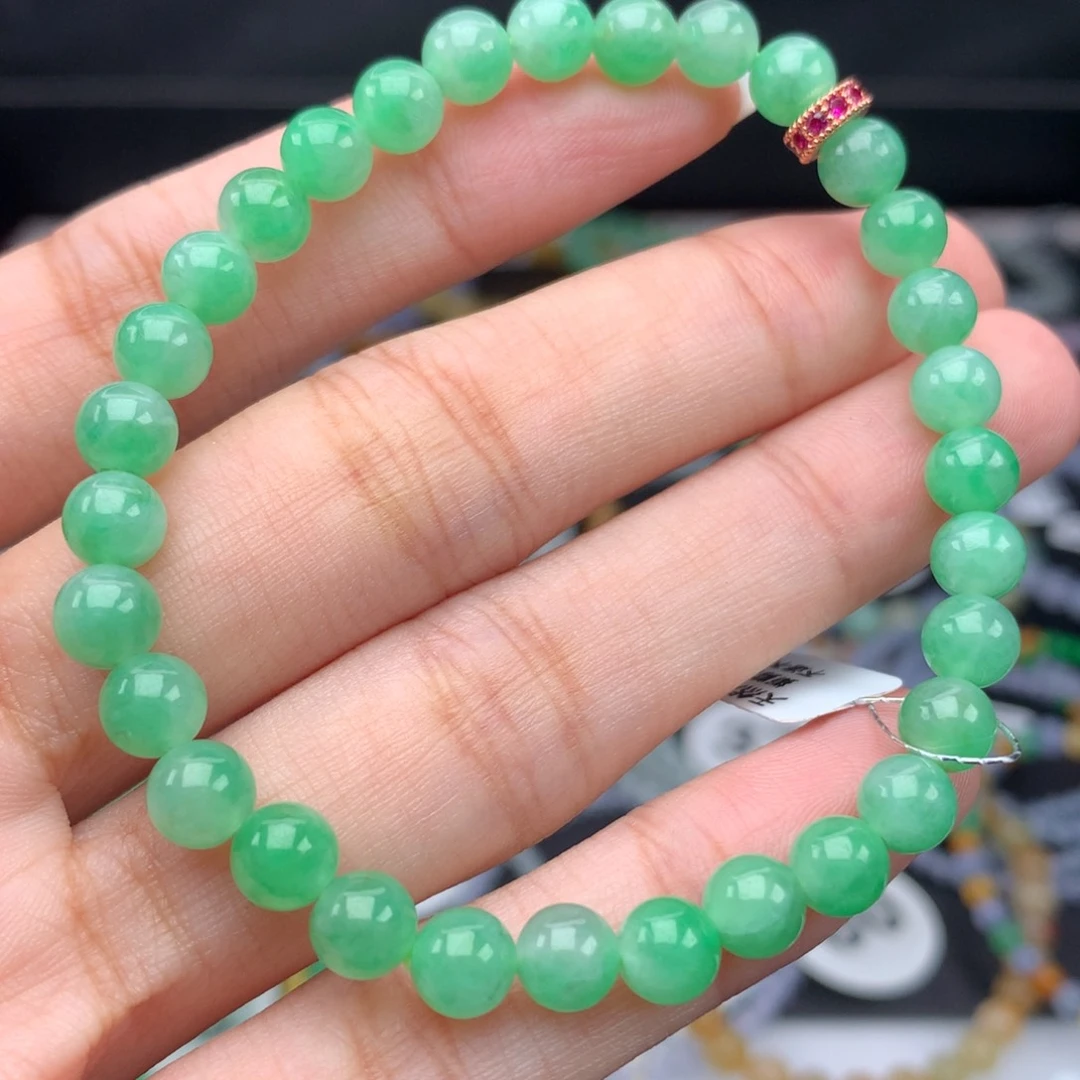 翡翠手链未镶嵌卡