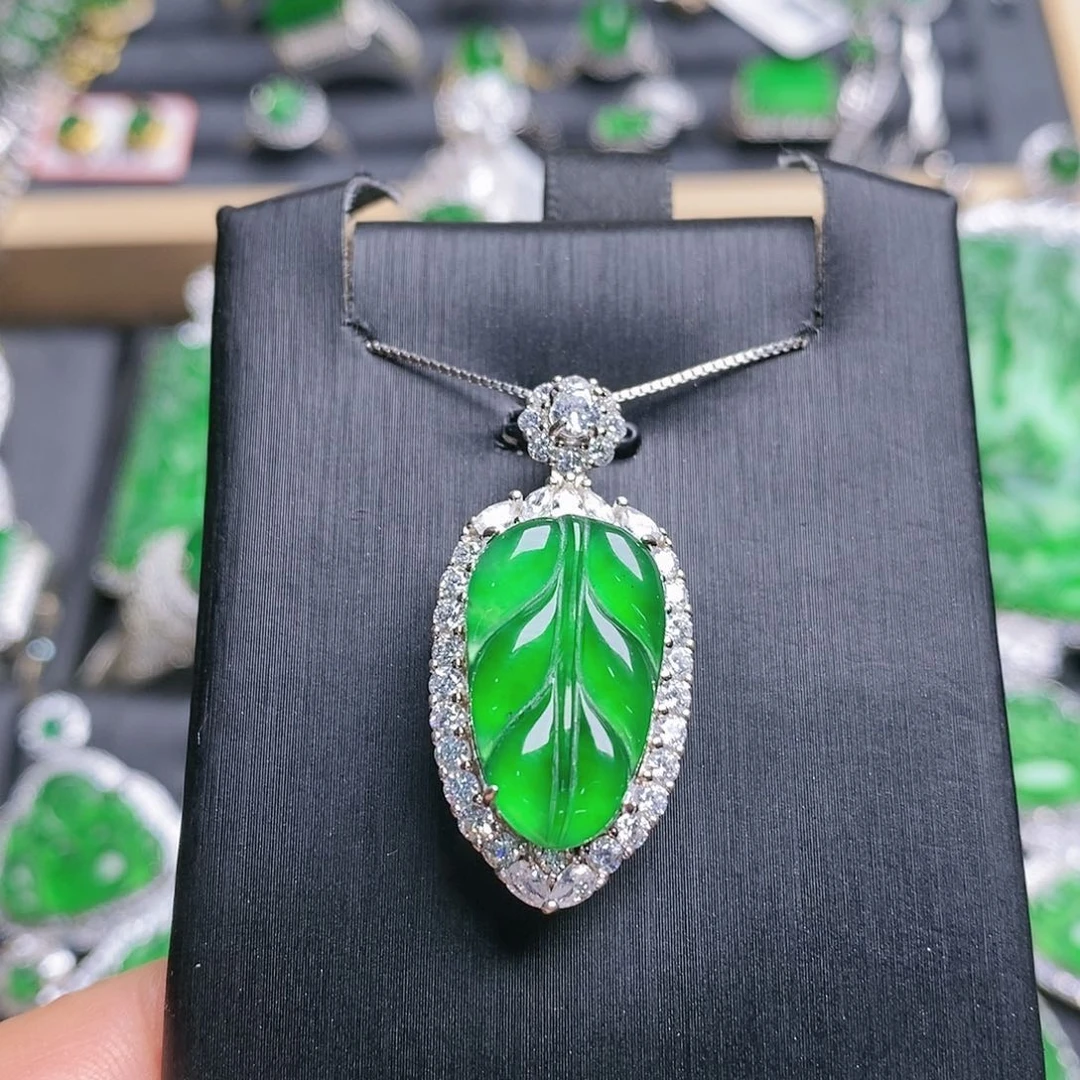 翡翠颈饰未镶嵌吊坠9