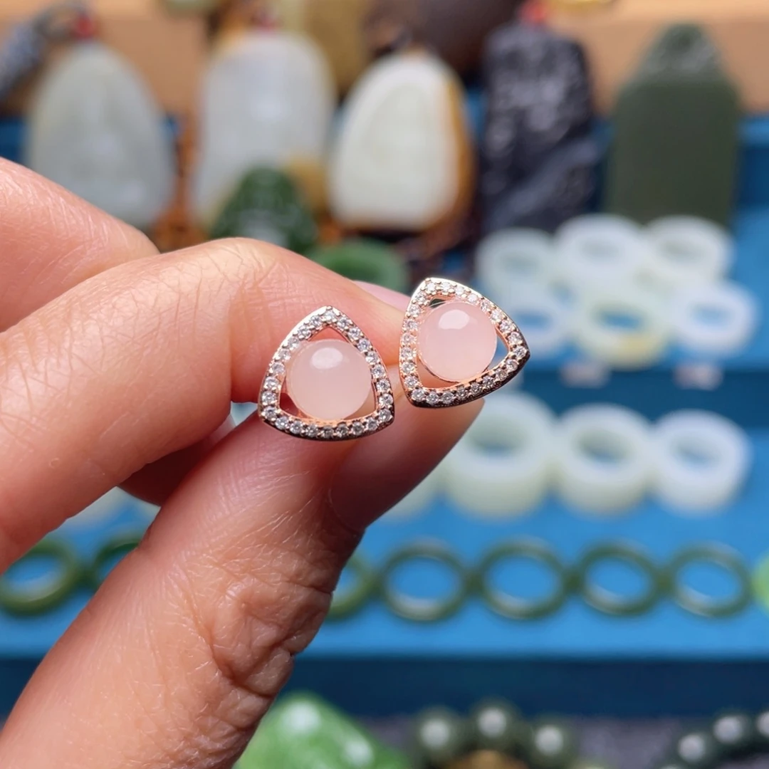 和田玉吊坠未镶嵌B**O