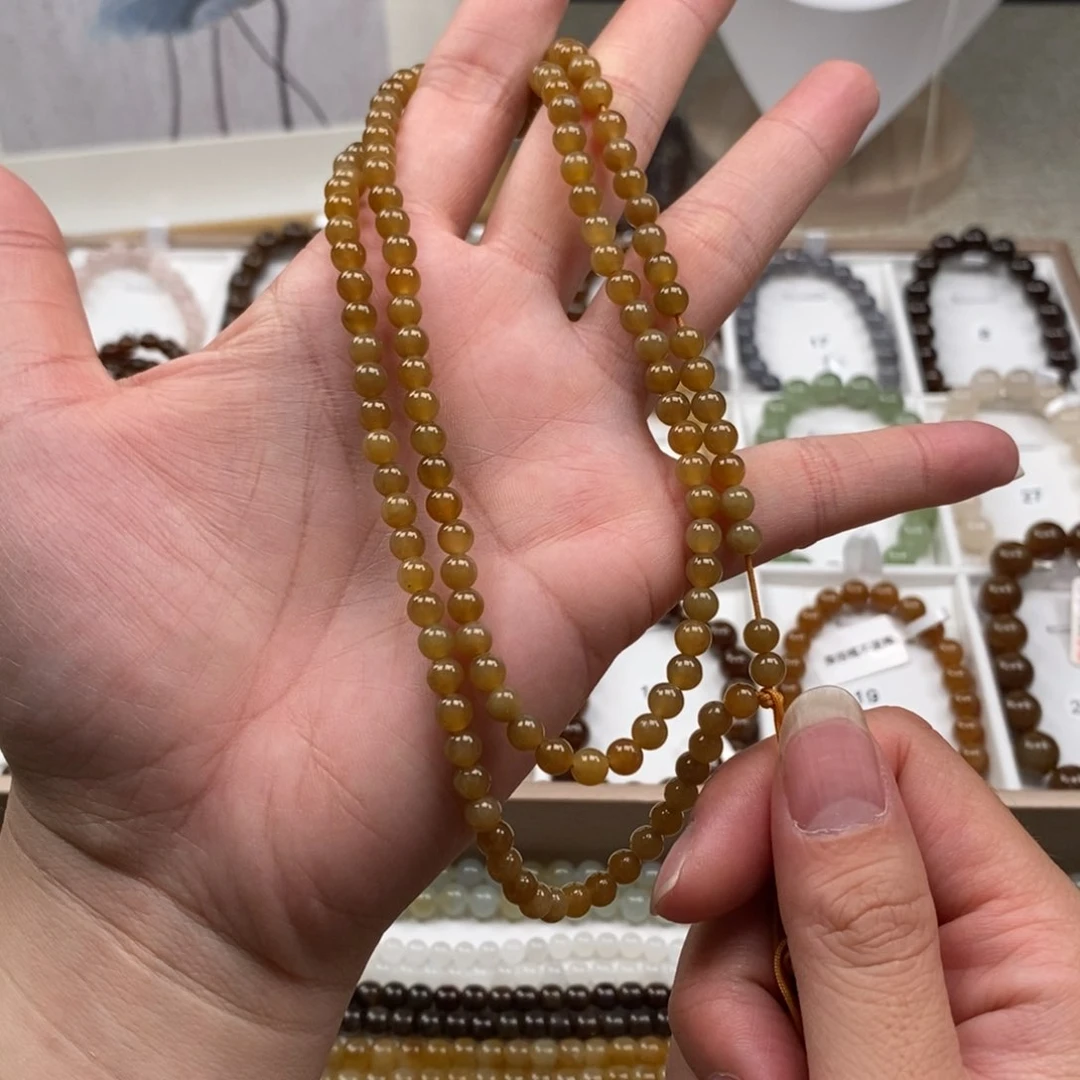 手链未镶嵌和田玉m****o