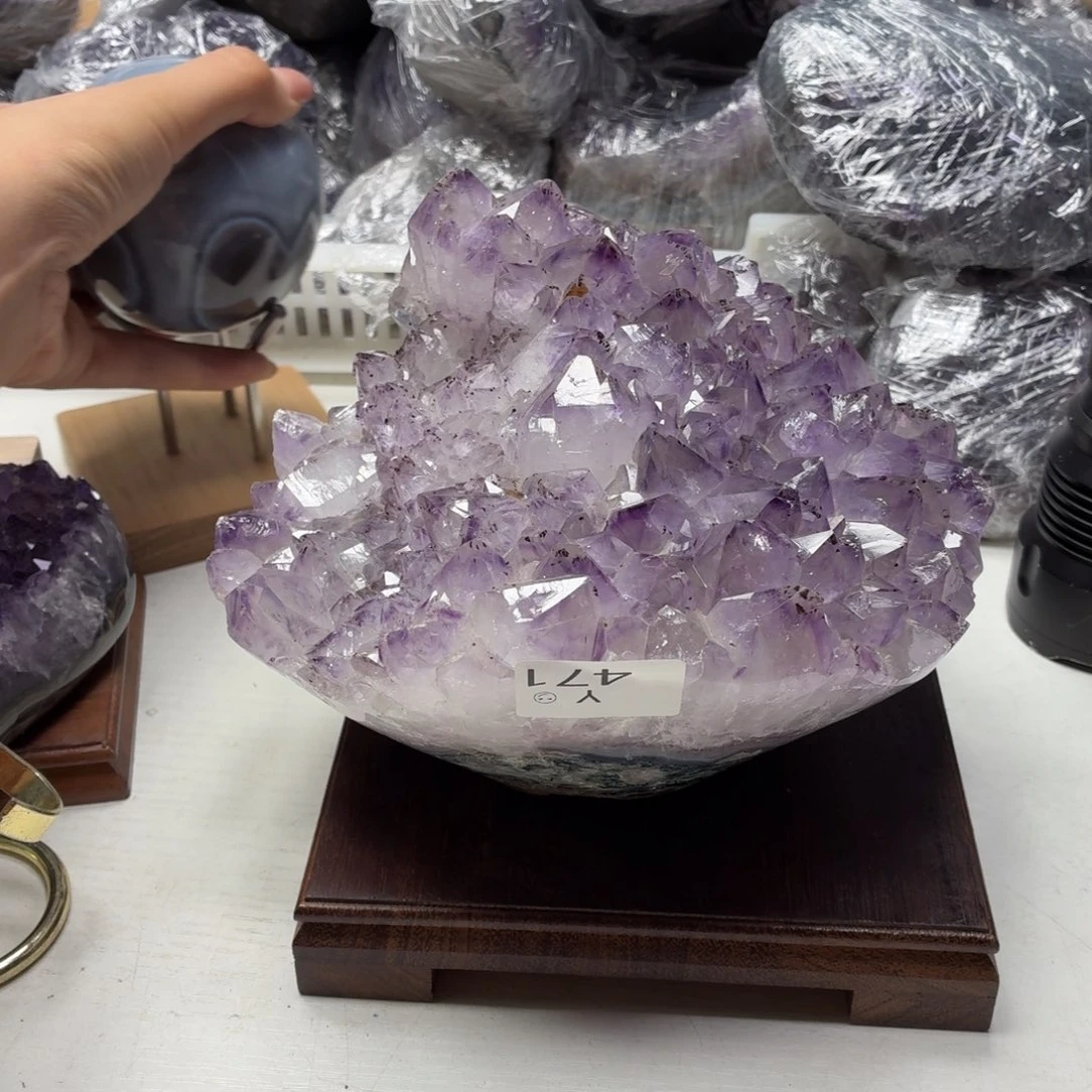 水晶摆件未镶嵌紫水晶
