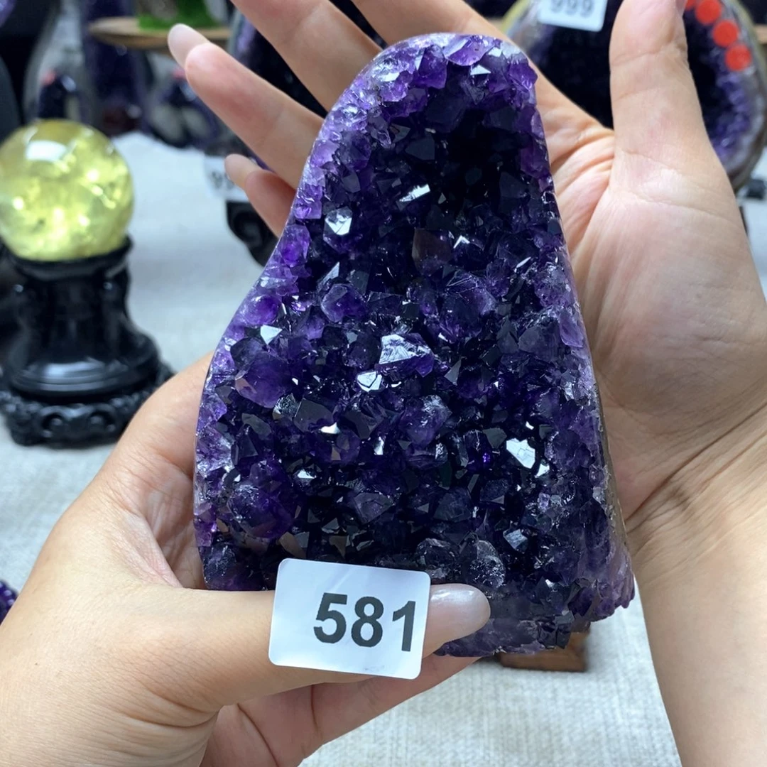 未镶嵌水晶大型摆件（非配饰）