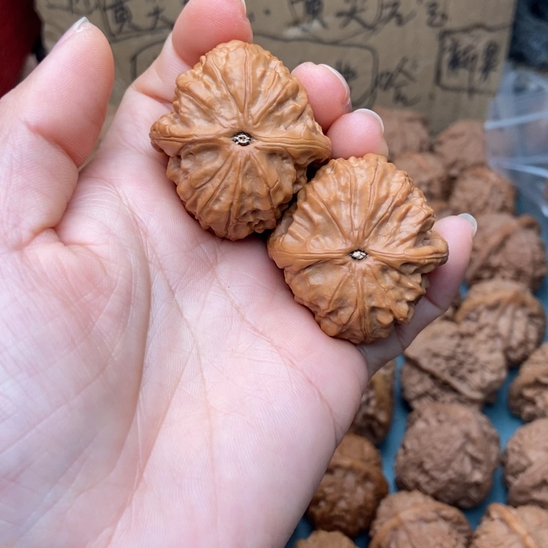 文玩核桃吊坠穿甲1