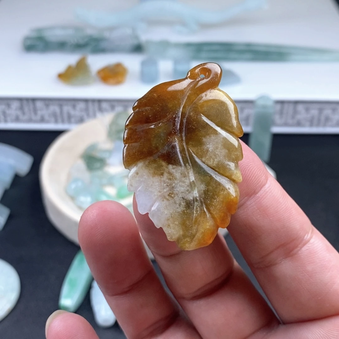 翡翠未镶嵌颈饰天然翡翠