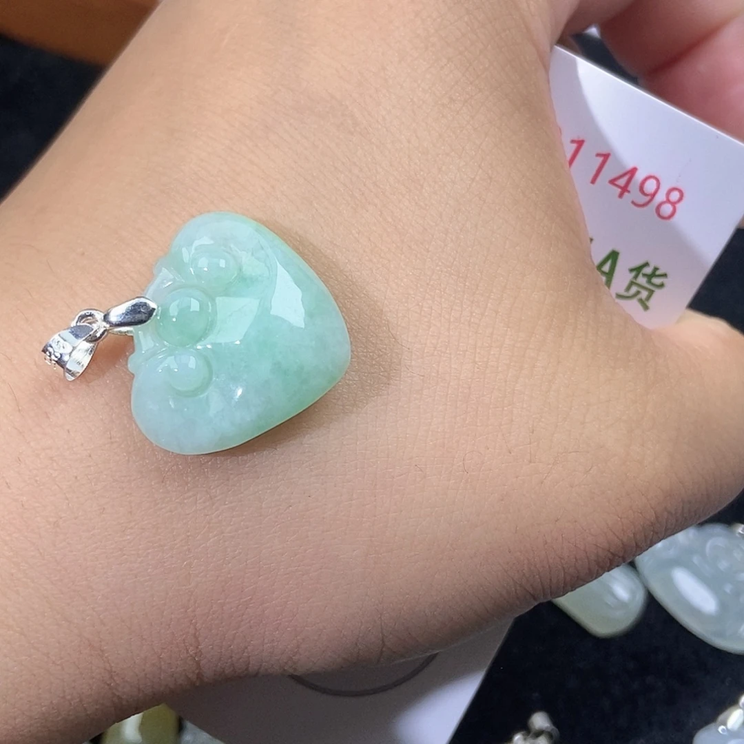 翡翠未镶嵌颈饰天然