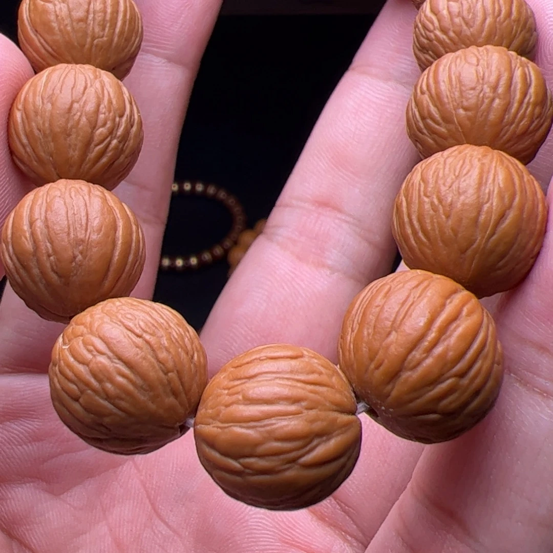 添***上猴头核桃吊坠秃驴