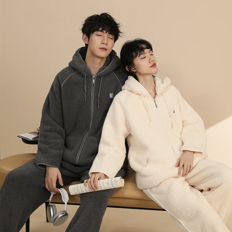 HAREECISU 【冬日暖阳】情侣家居服毛绒绒连帽拉链开衫