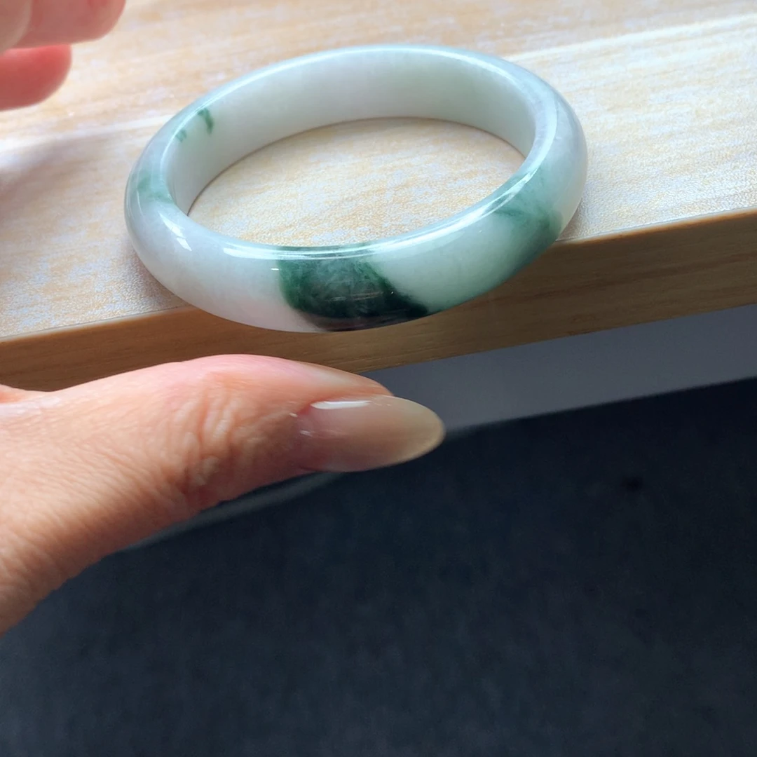 翡翠未镶嵌颈饰吊坠
