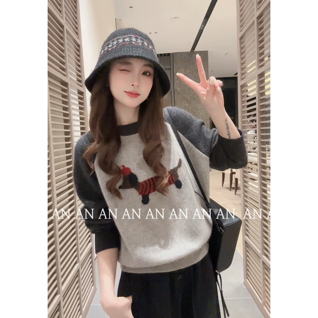 C09505秋冬慵懒风减龄宽松针织衫百搭插肩袖小狗软糯套头毛衣