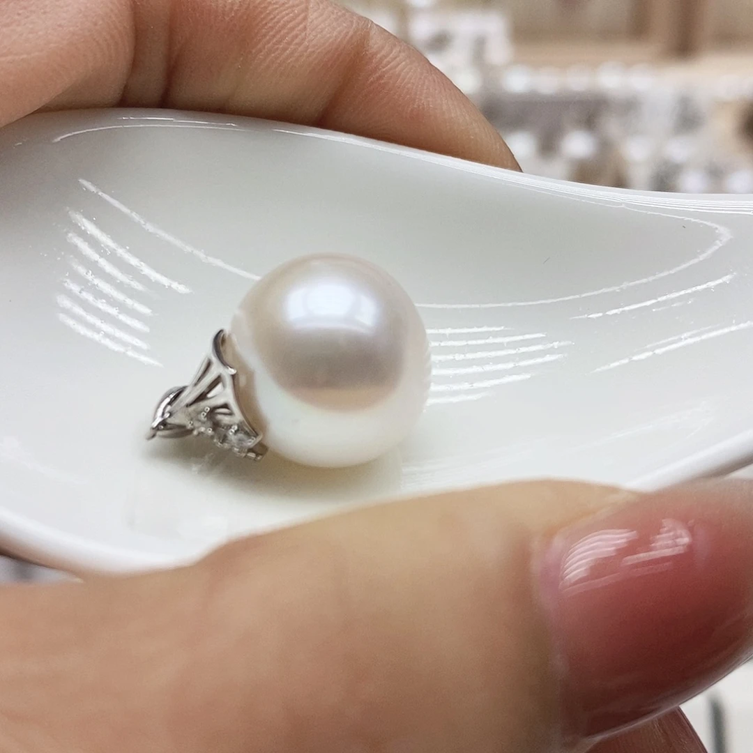 红***刻颈饰淡水珍珠银S925镶嵌