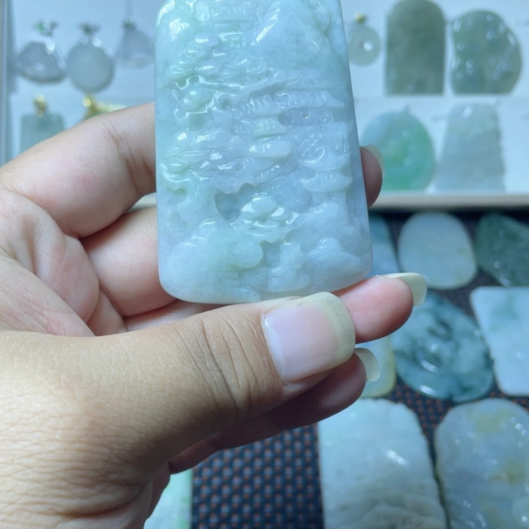 颈饰未镶嵌翡翠翡翠山水牌