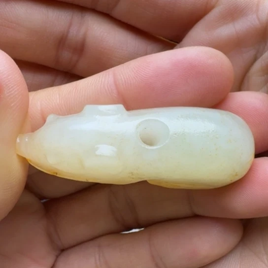 和田玉挂件未镶嵌岁**梭