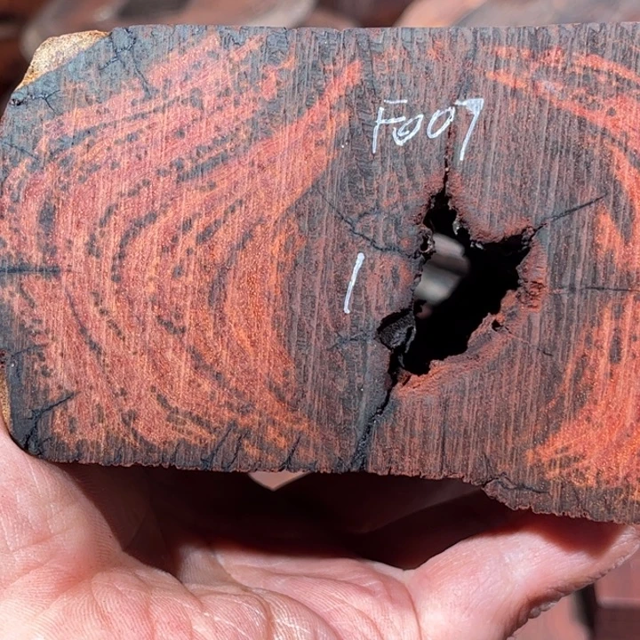 z***3檀香紫檀（小叶紫檀）手串0.8 108颗F007开料后不退换