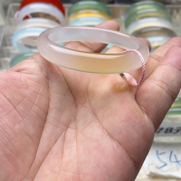 手镯玛瑙/玉髓未镶嵌