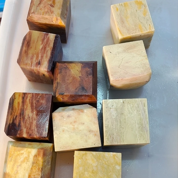 青田石印石悠****悠今天是一