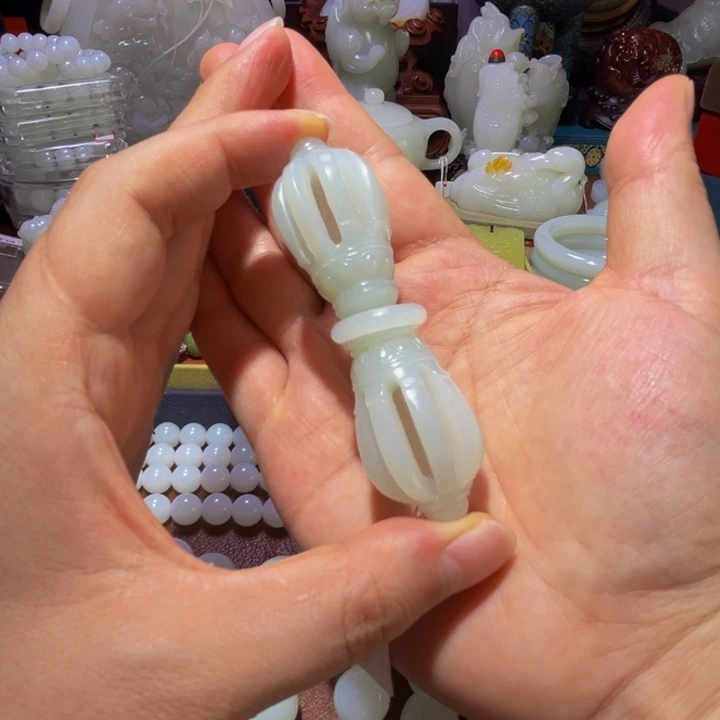 快***6和田玉未镶嵌挂件