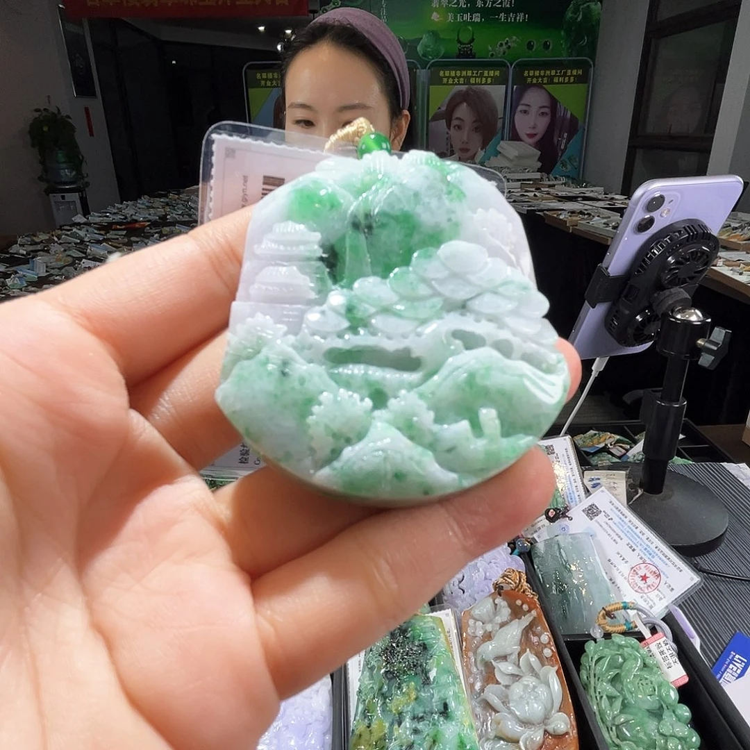 颈饰未镶嵌翡翠一