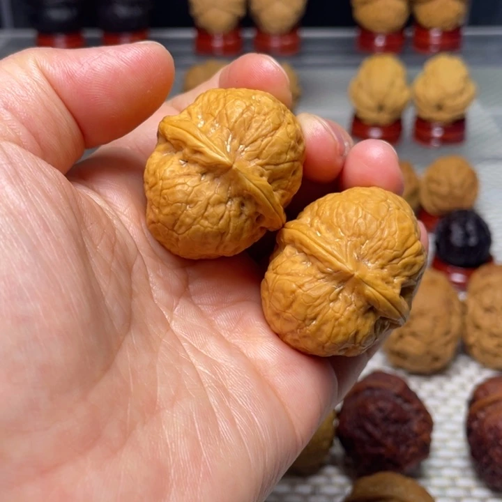 文玩核桃把件43铁蛋萌萌包