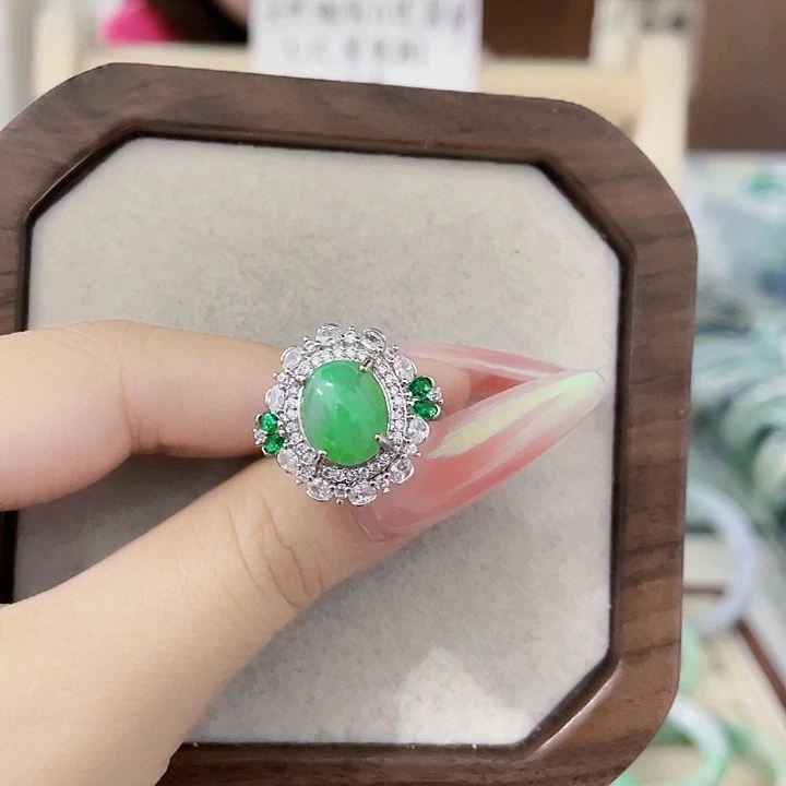 翡翠未镶嵌颈饰天然翡翠Ａ货