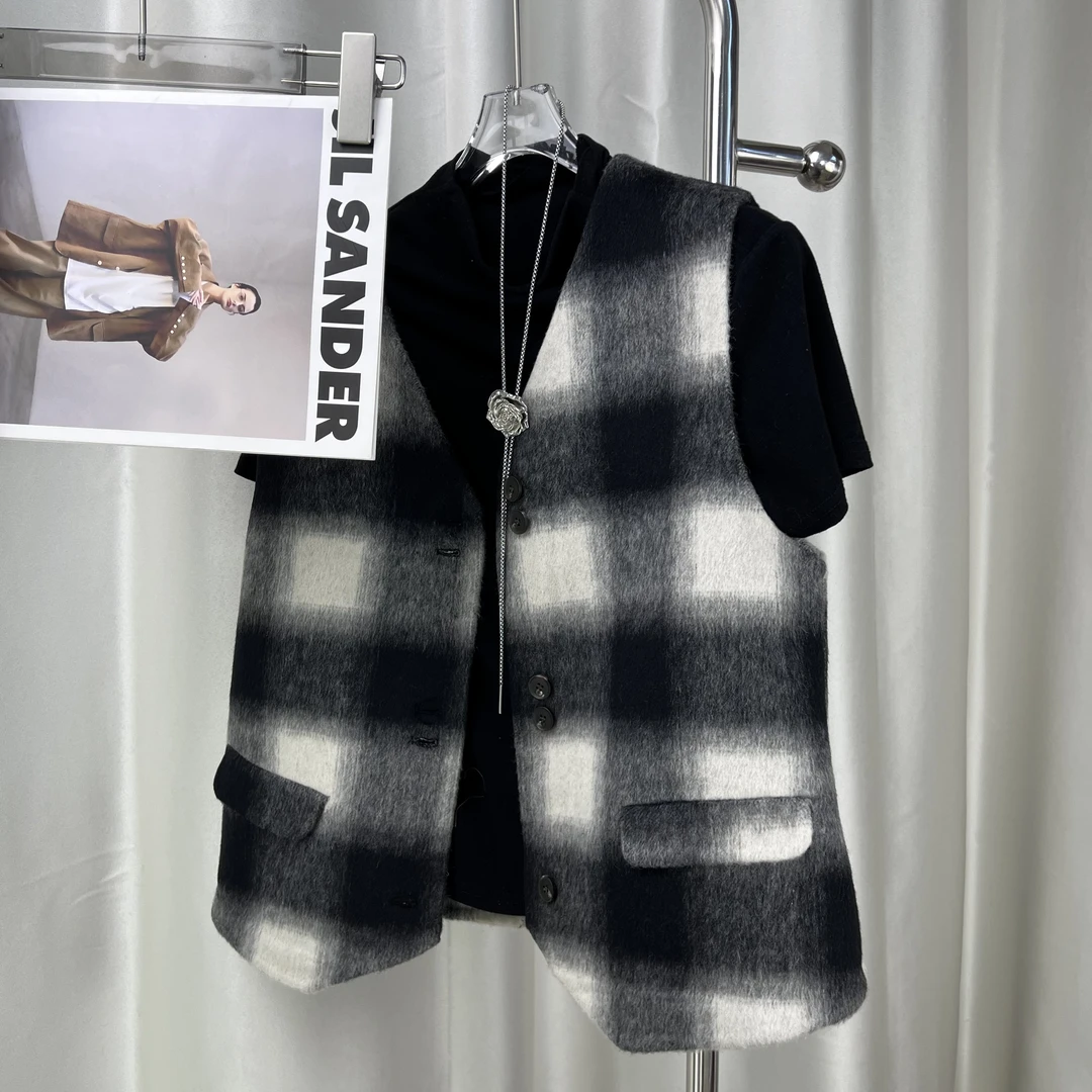 通勤百搭羊毛马甲单排扣女荷叶领四季常规款纯色