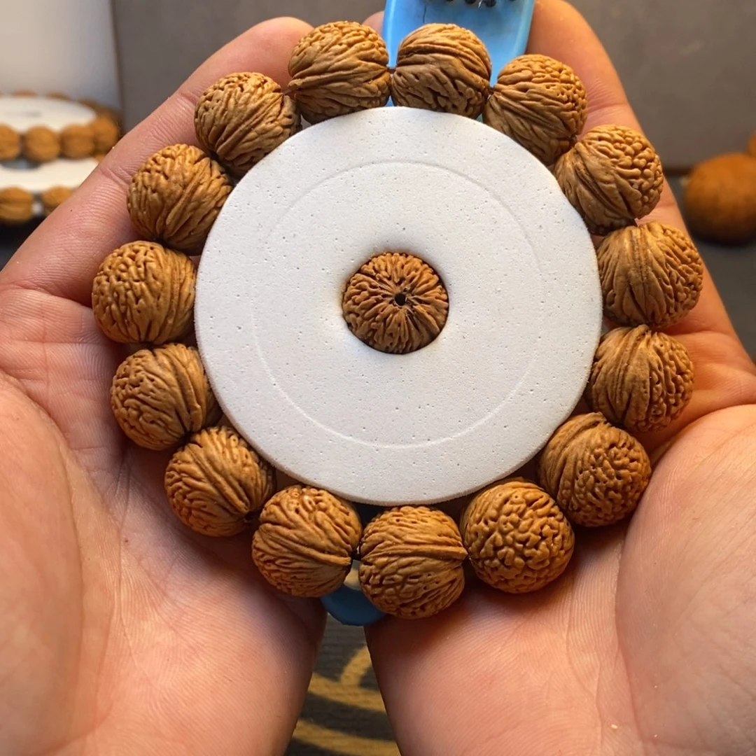 桃核吊坠龙鳞凤尾桃核18毕业串