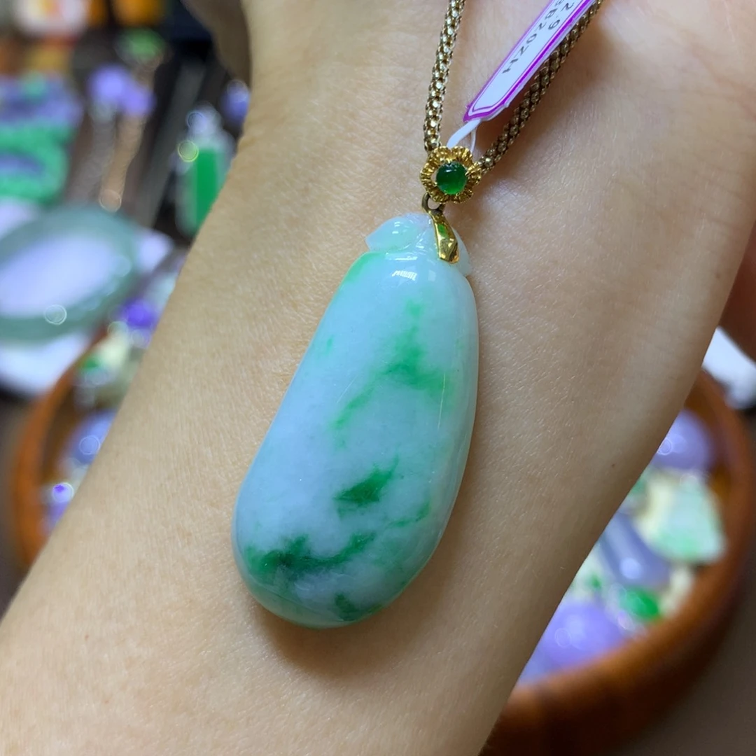 【闪购商品】翡翠颈饰18K金镶嵌翡翠