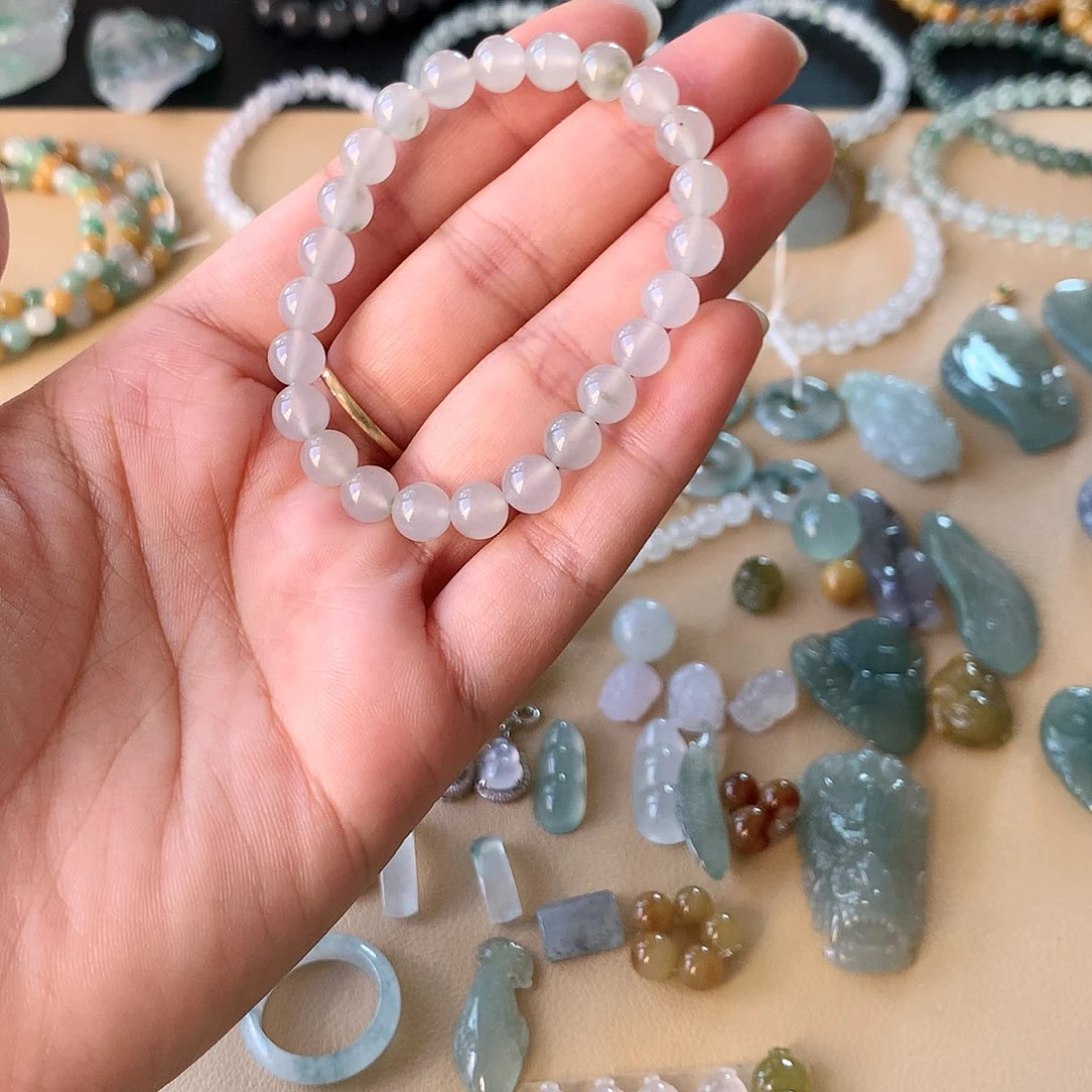 翡翠未镶嵌颈饰手串