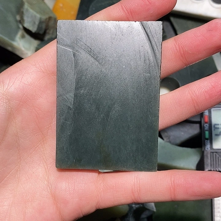 定制和田玉未镶嵌牌子