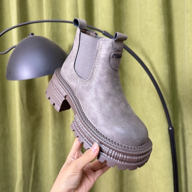 6688 英伦风复古粗跟烟筒切尔西短靴时尚厚底增高马丁靴女