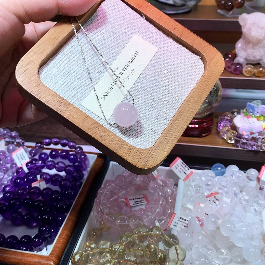 水晶手串未镶嵌粉水晶