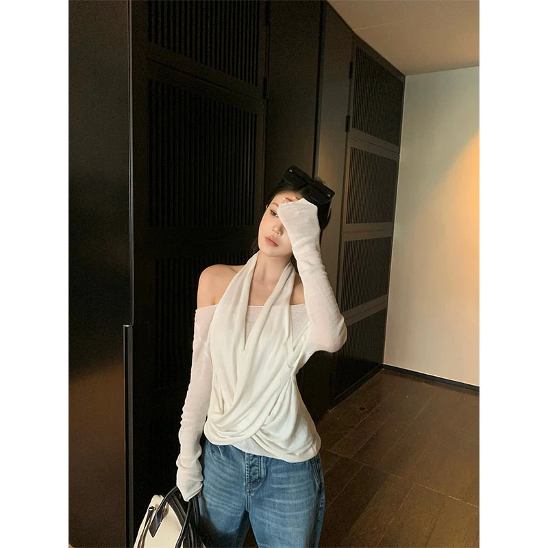 秋冬纯欲套装高级感挂脖时尚洋气休闲长袖上衣高腰直筒牛仔裤长裤