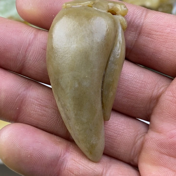 和田玉（糖玉）未镶嵌颈饰