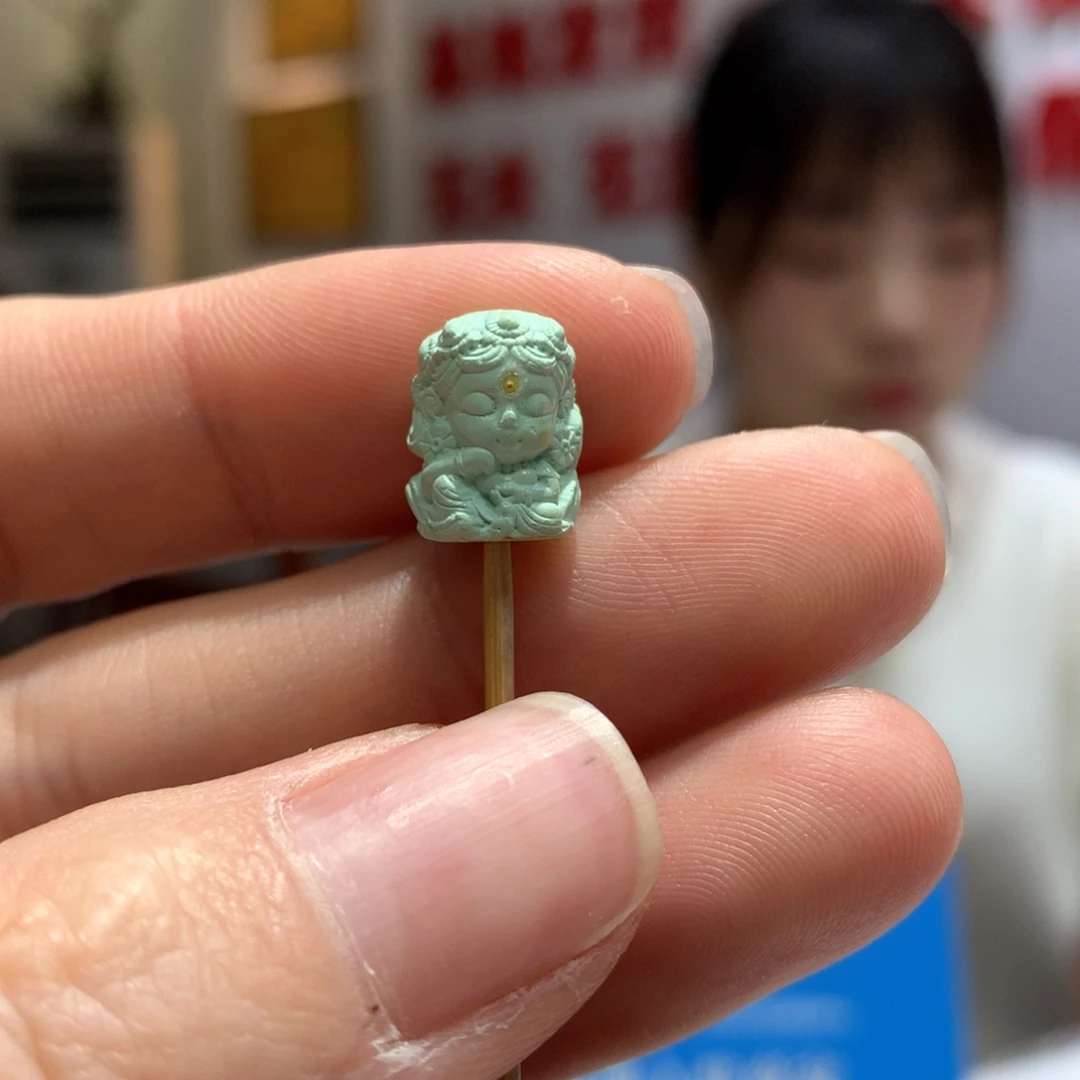 绿松石配饰未镶嵌