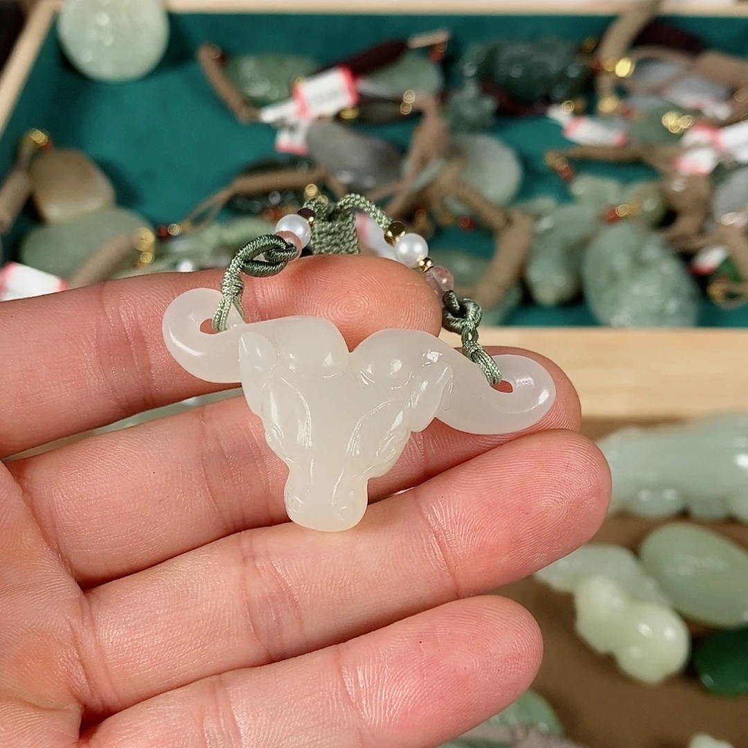 和田玉（糖玉）未镶嵌颈饰