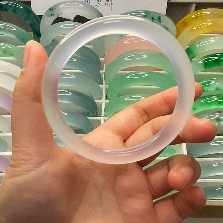 石英质玉未镶嵌手镯