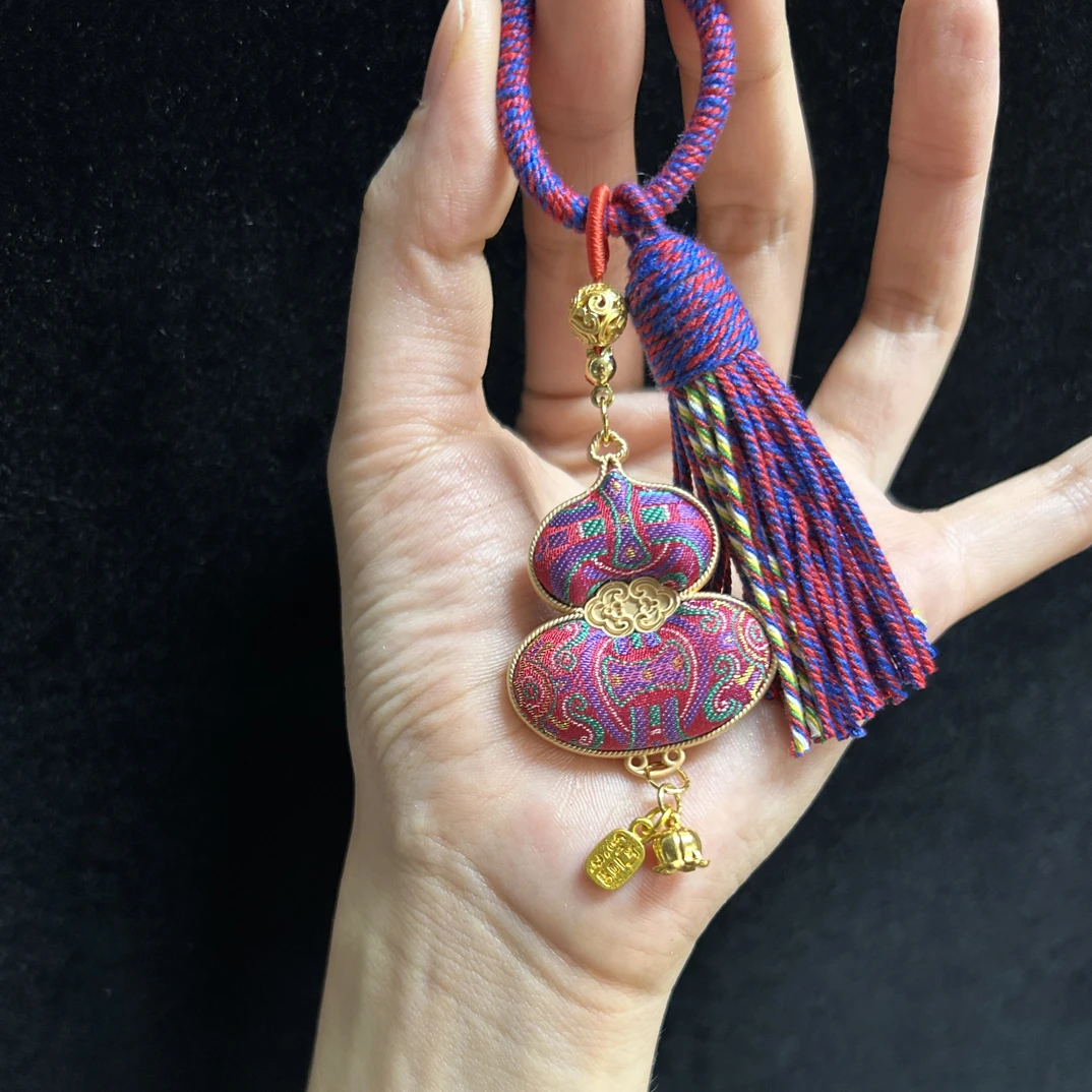 锌合金布艺吊坠 名家宋锦葫芦包挂 钥匙挂件