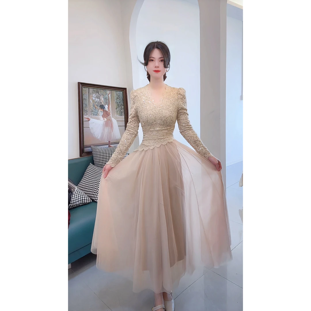 秋冬设计师新款显瘦法式轻奢名媛气质优雅拼接V领连衣裙45463