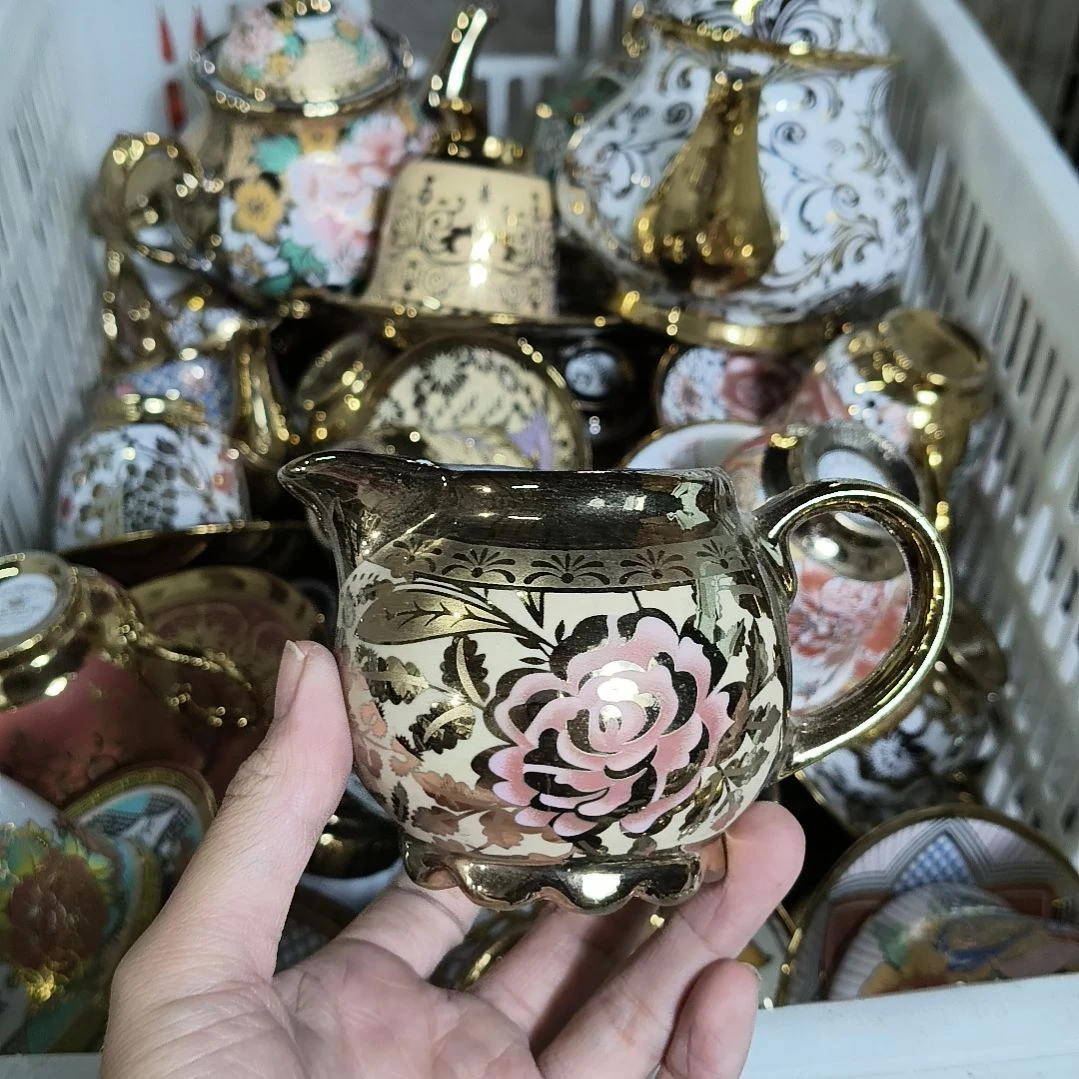 摆件陶瓷默认微瑕。。。。。。