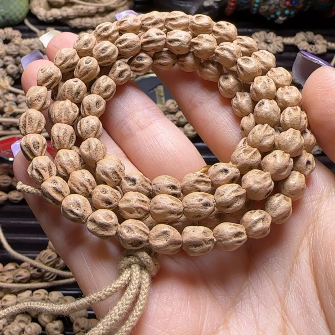 别***闹柏香籽/百香籽吊坠