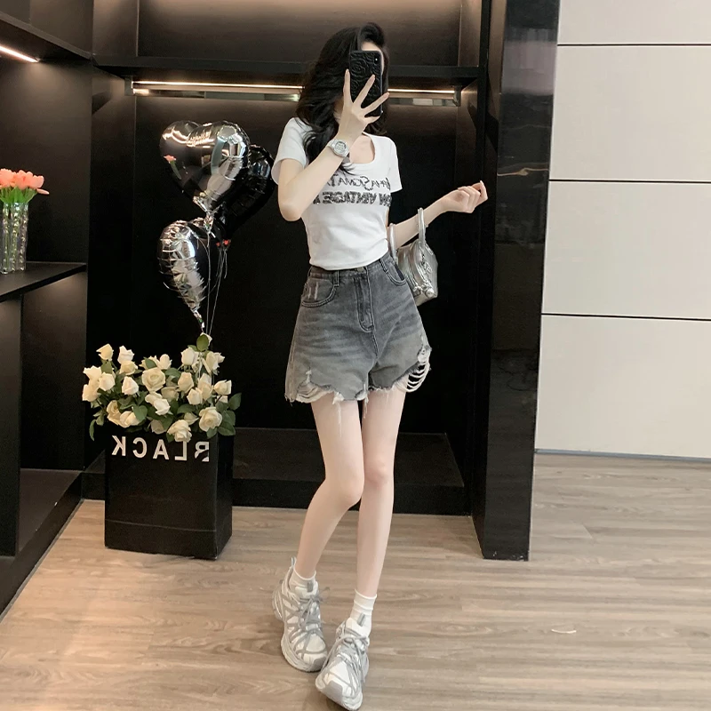 小个子穿搭一整套女夏季时尚洋气短袖T恤显瘦毛边牛仔短裤两件套