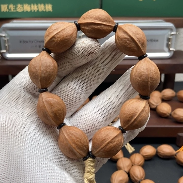 橄榄核手串1927三花就四个了