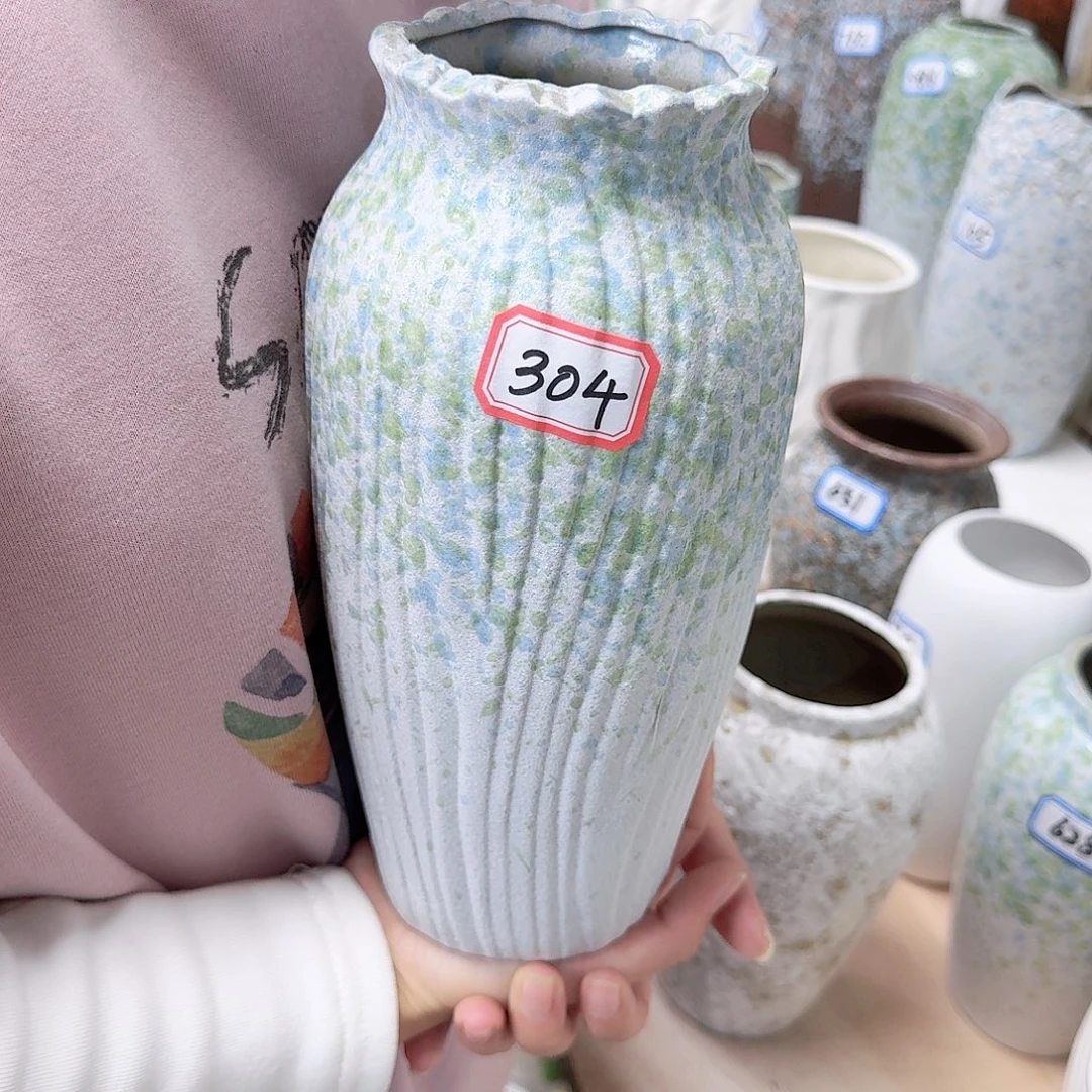 304号陶瓷高24.5厘米一个