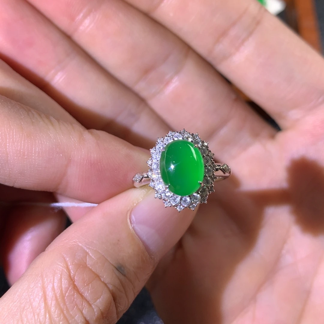 翡翠18K金镶嵌戒指翡翠