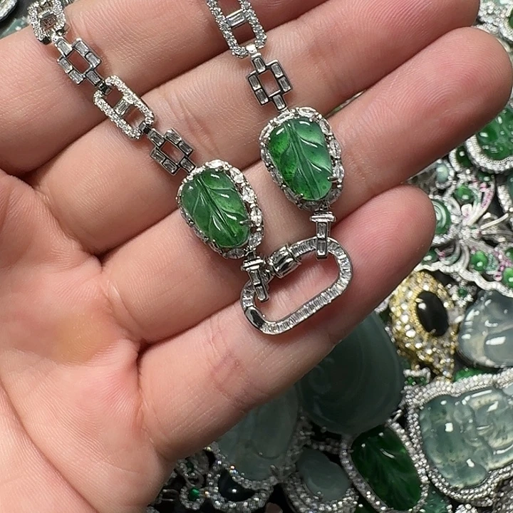 翡翠未镶嵌颈饰天然A货翡翠放漏