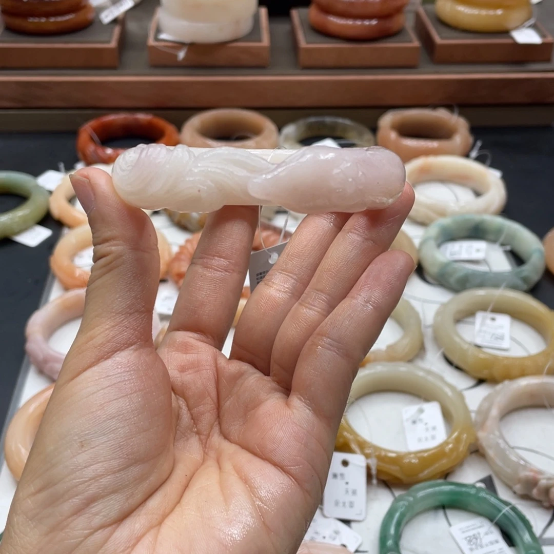 猫***儿未镶嵌手镯石英质玉